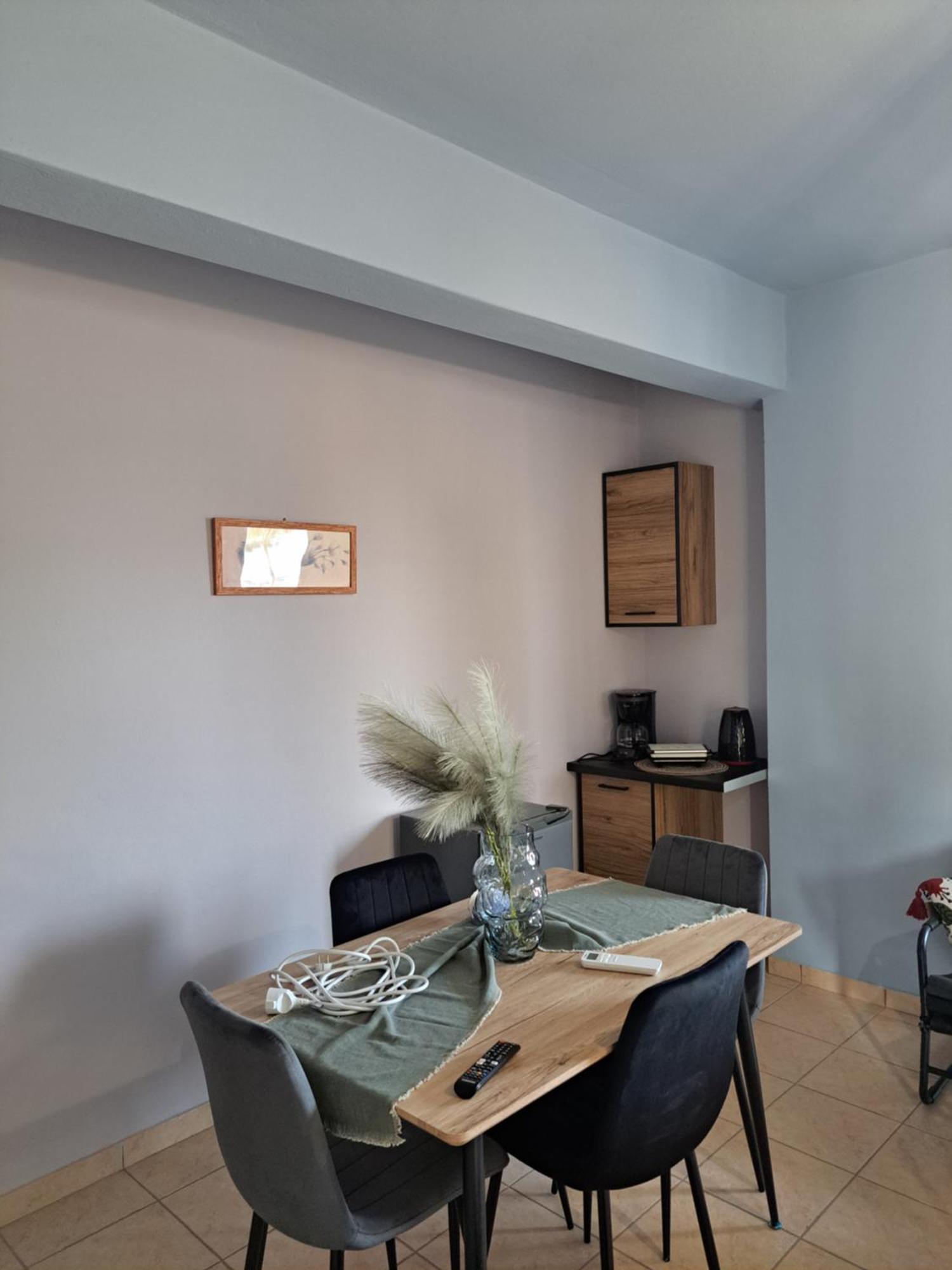 Seashell Apartment Artemida  Eksteriør billede